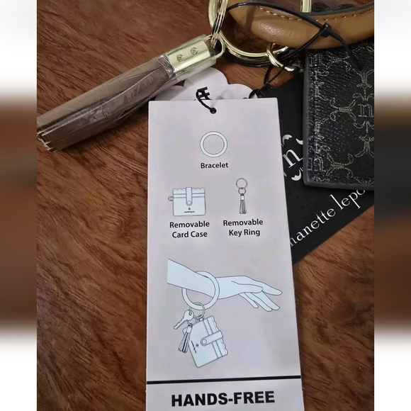 Nanette Lepore Logo Hands-Free Bracelet Card Holder & Key Ring Choco Brown NWT - Picture 3 of 5